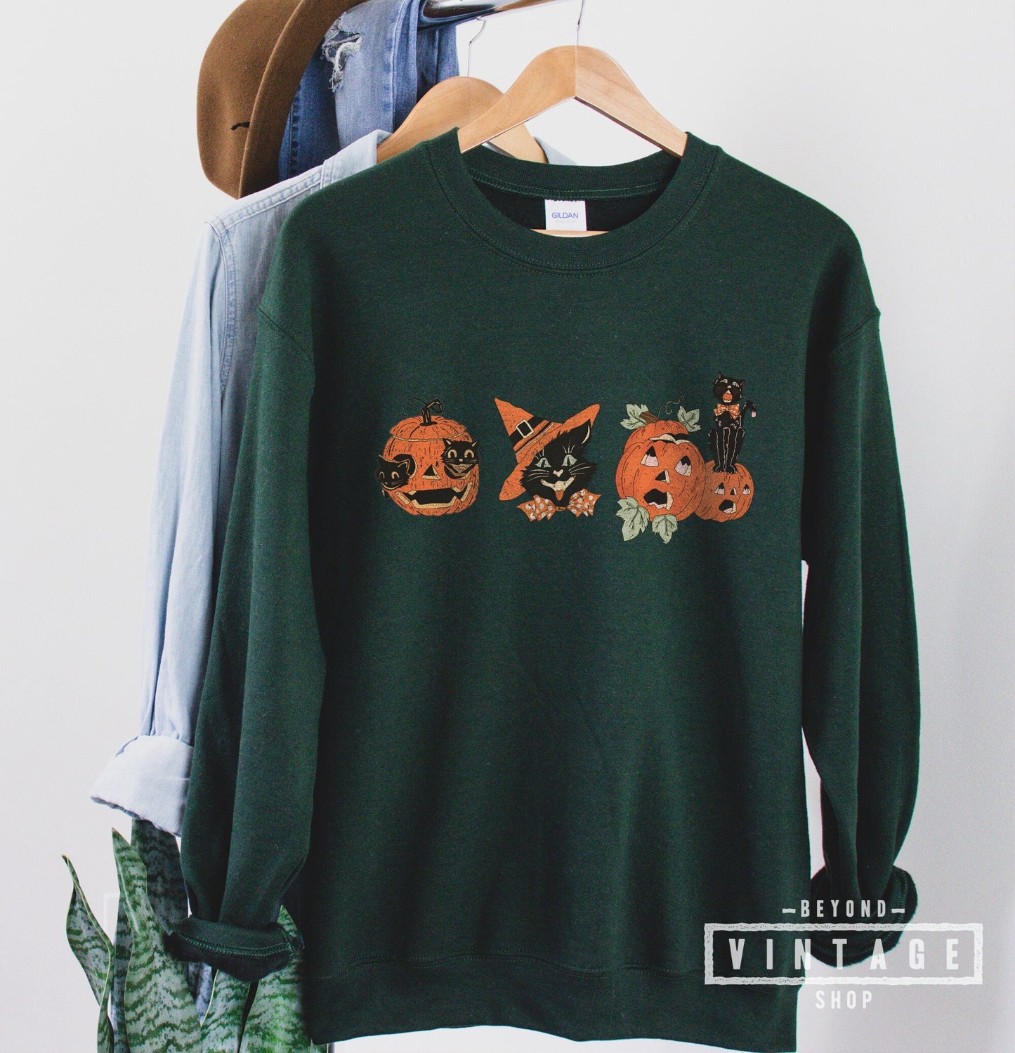 Vintage Retro Cat & Pumpkins Halloween Crewneck Sweatshirt