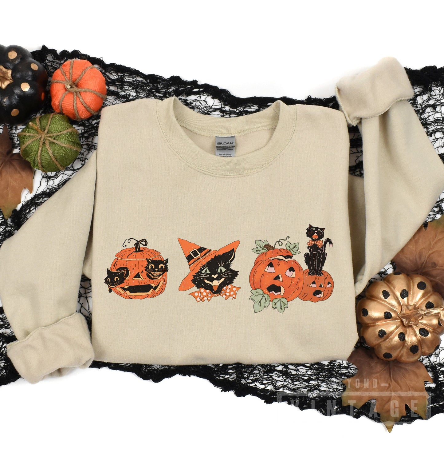 Vintage Retro Cat & Pumpkins Halloween Crewneck Sweatshirt